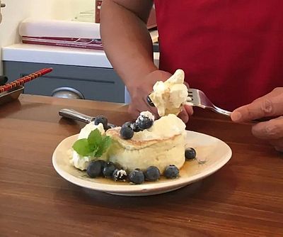 Cook Impressive Japanese Souffle Pancakes