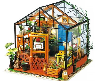 Make Your Own Miniature Greenhouse