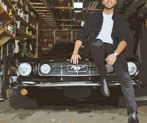 ThisIsWhyImBroke :: The Internet's Mall