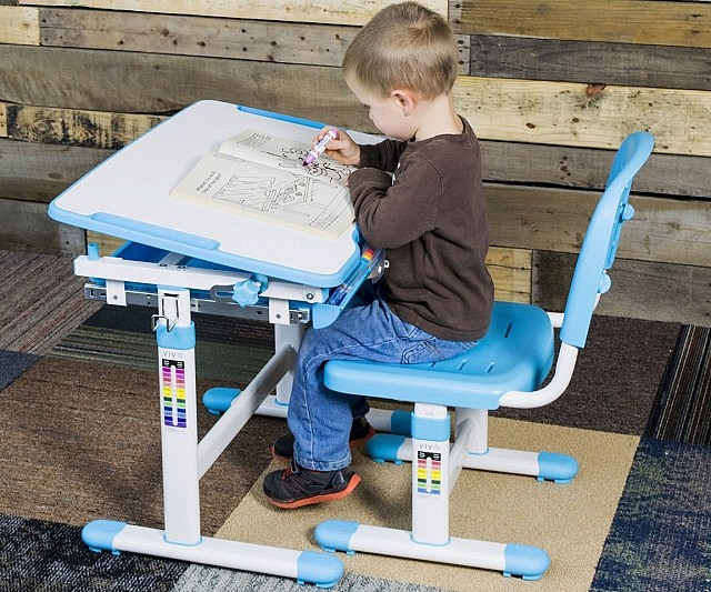 Height Adjustable Children’s Desk