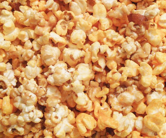 Bacon Caramel And Cheddar Popcorn