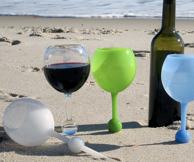 Self Standing Wine Glass Floating Self Standing Wine Glass