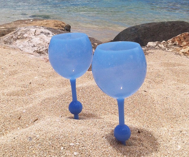 Self Standing Wine Glass Floating Self Standing Wine Glass