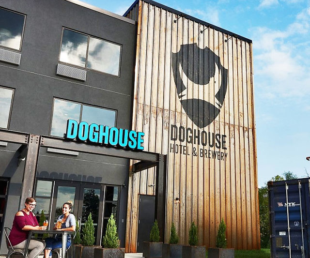 Doghouse Craft Beer Hotel & Brewery
