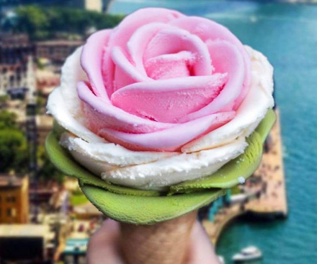 flower shaped ice cream