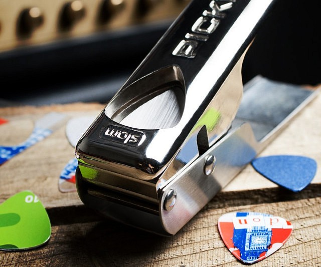 Guitar Pick Maker