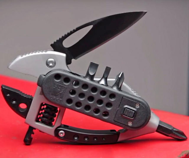 Guppie Knife & Flashlight MultiTool