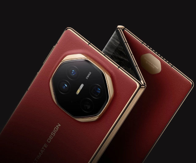 Huawei Mate XT Triple-Fold Phone