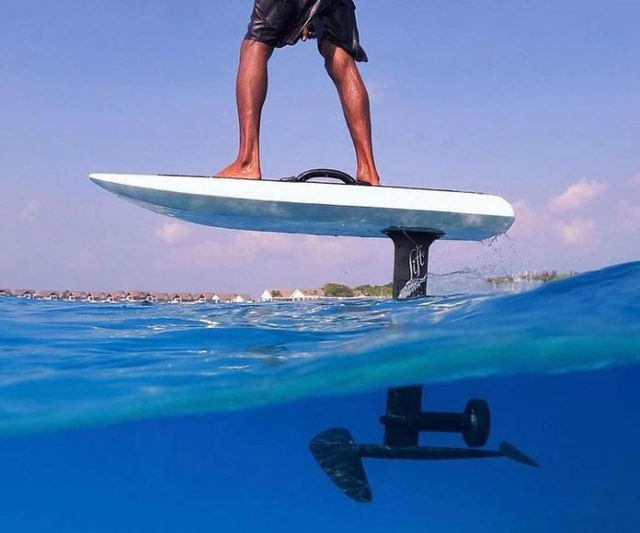 Electric Hydrofoil Surfboard