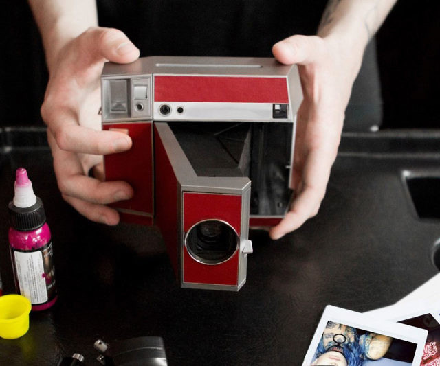 Lomo’Instant Square Camera
