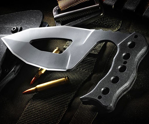 Manticuda Tactical Defense Knife