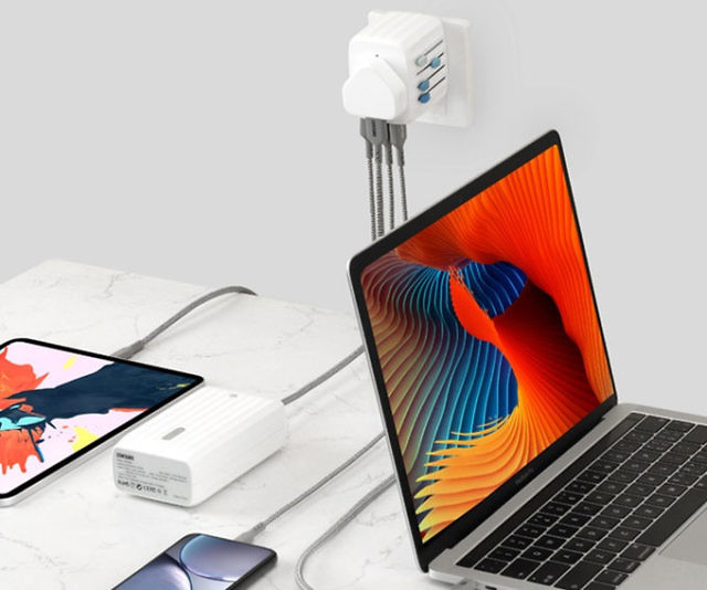 Passport GO GaN Travel Adapter