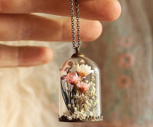 Real Flower Pendant Necklace