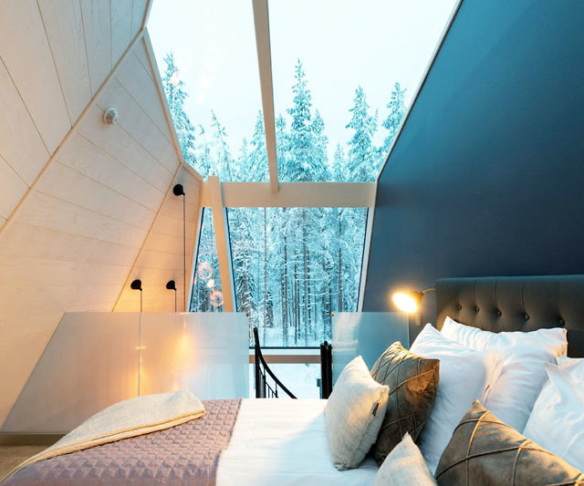 Snowman World Glass Resort