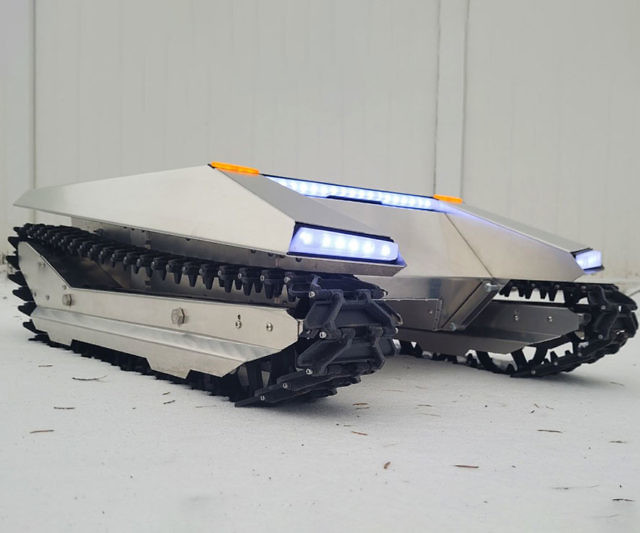 CyberKat Remote Control Snowblower