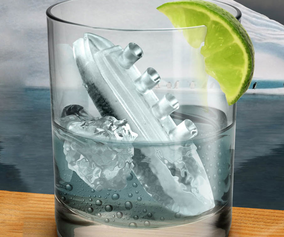 titanic-ice-cube-mold1.jpg