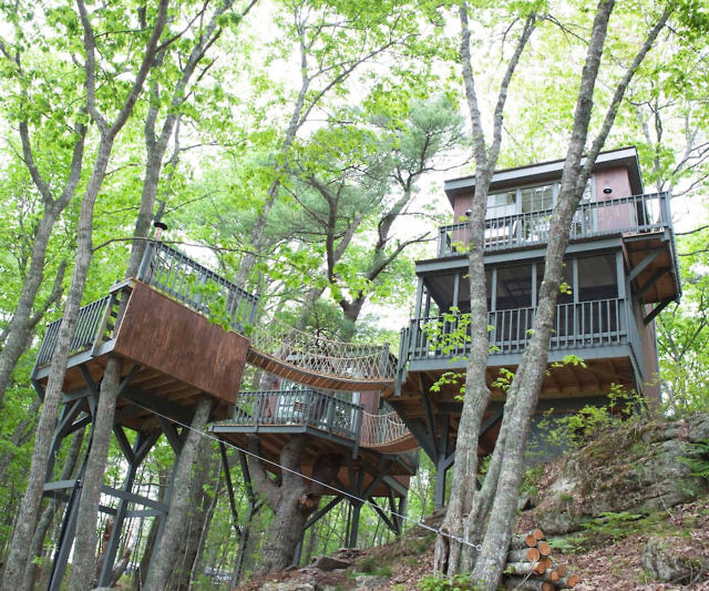 Treetops Treehouse Airbnb