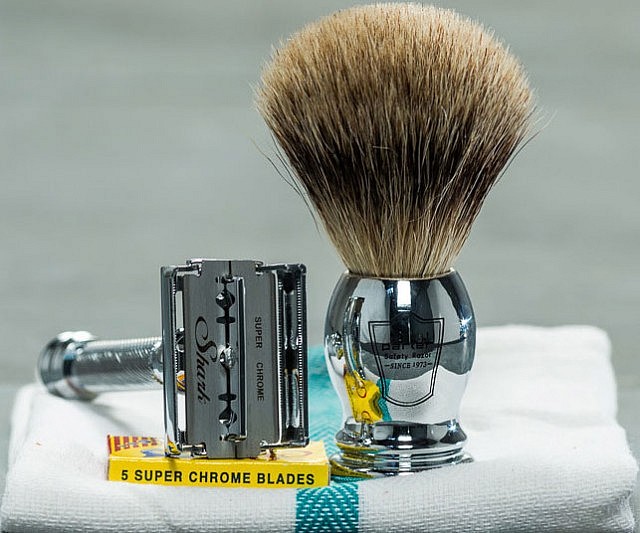 Vintage Shaving Kit