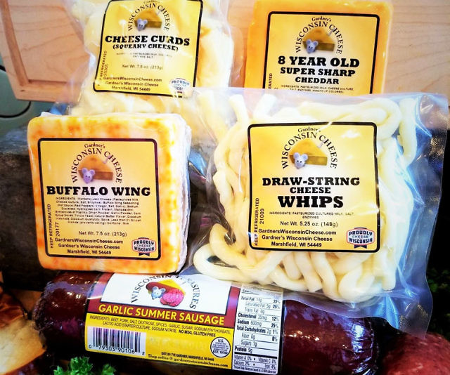 Wisconsin Cheese And Sausage Sampler