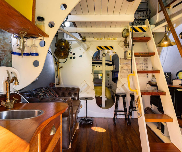 Yellow Submarine Airbnb