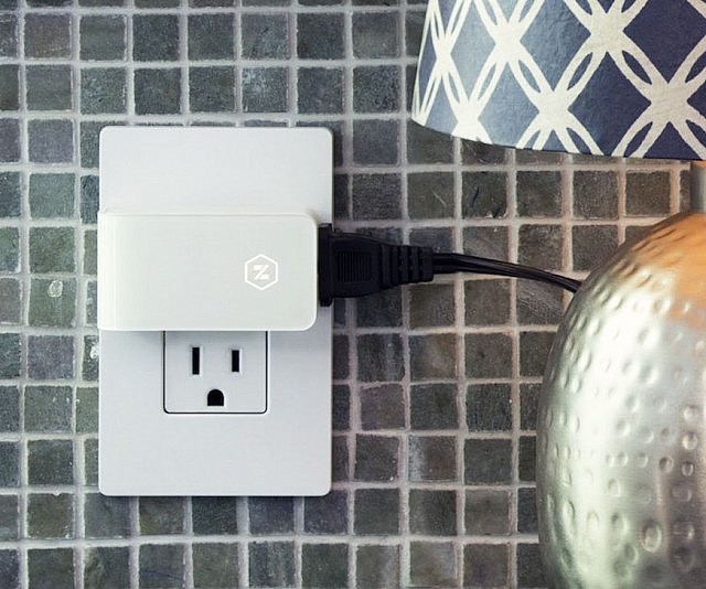 Smart Outlet Plug