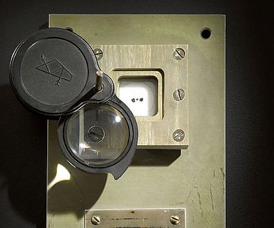 Mezmoglobe Luna Kinetic Desk Toy