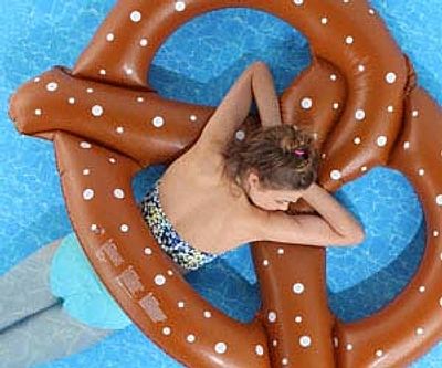 Pizza Pool Float Fun